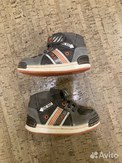 Кроссовки Fila на мальчика 22