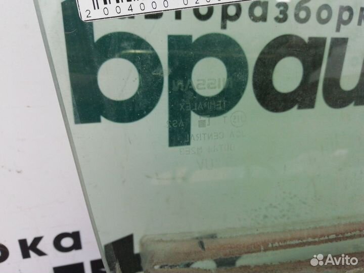 Стекло задней правой двери 82300JN90A Nissan Teana