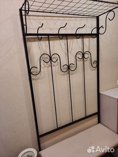 Вешалка напольная кованная