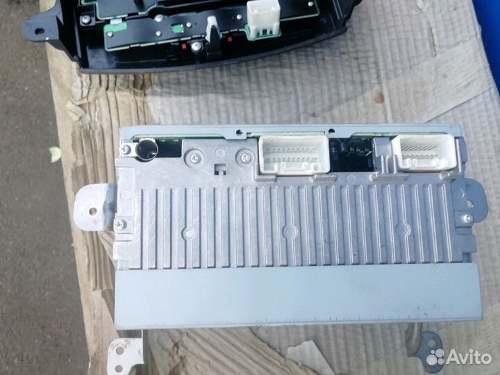 Магнитола Митсубиси Оутлендер XL Пежо 4007