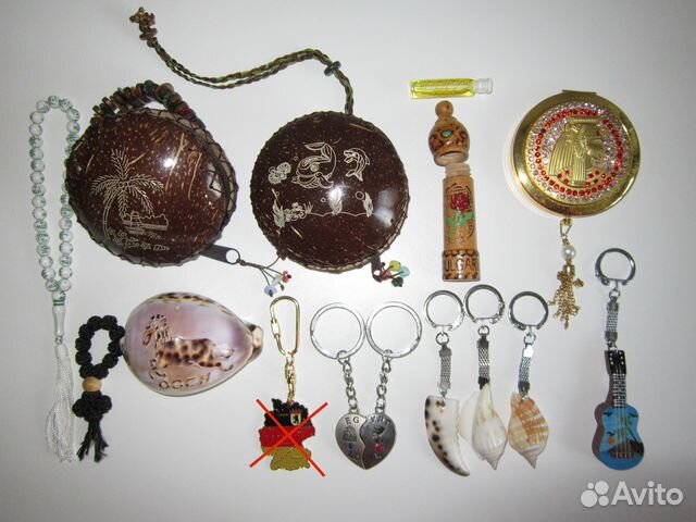 Сувениры, брелоки, четки, зеркальце, ракушки