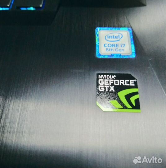 HP Omen 17,3 120гц i7 8750 12 Яд GTX 1070 - 8GB