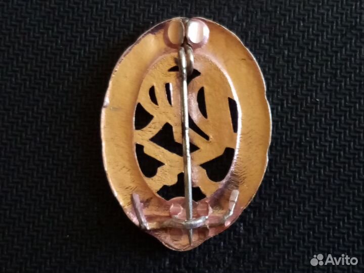 Знак нагрудный DDR, за отличную стрельбу, ГДР