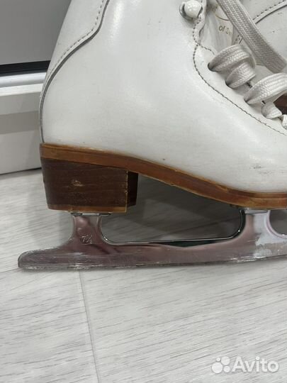 Профессиональные фигурные коньки graf Etude