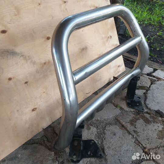 Кенгурятник на Nissan