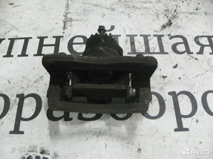 Суппорт тормозной задний правый Kia Sorento BL 200