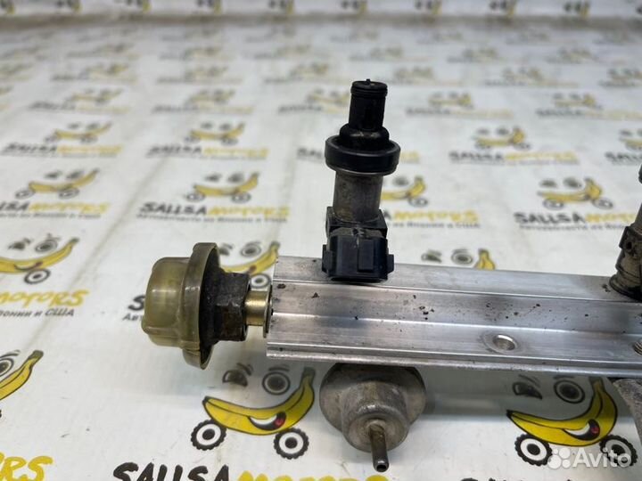 Топливная рейка в сборе с форсунками Honda Odyssey