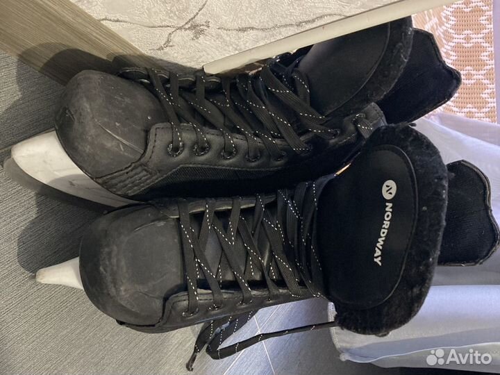 Коньки хоккейные для мальчика