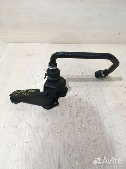 Клапан вентиляции картерных газов Ауди 100 С4 2.0