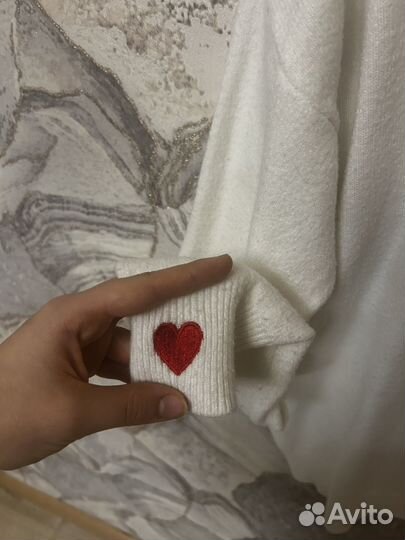 Свитер