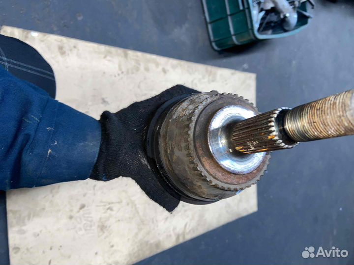 Привод правый передний Volvo V40