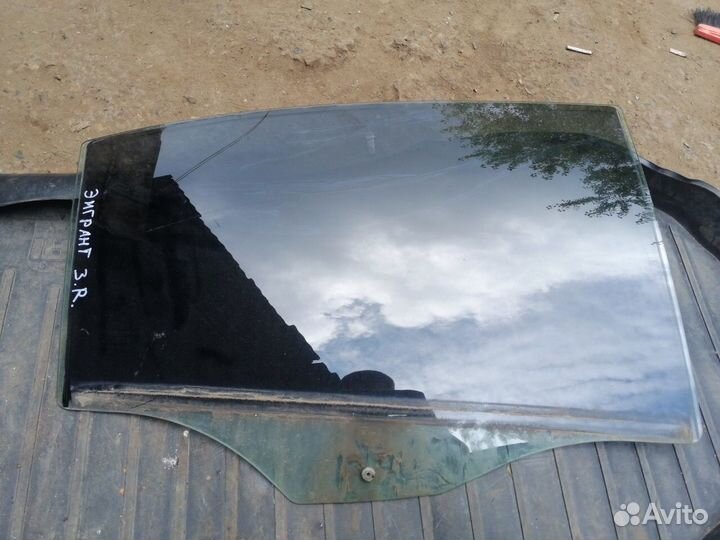 Стекло двери задней L R Джили emgrand