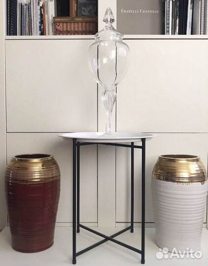 Ваза керамическая белая с золотом. Кашпо