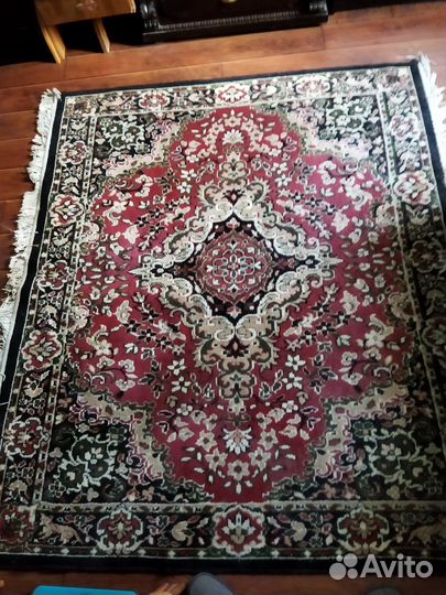 Ковер шерстяной