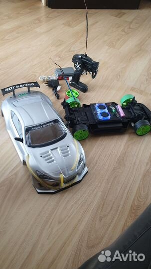 Машина на радиоуправлении (дрифт)