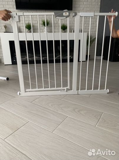 Барьер -калитка для проемов и лестниц