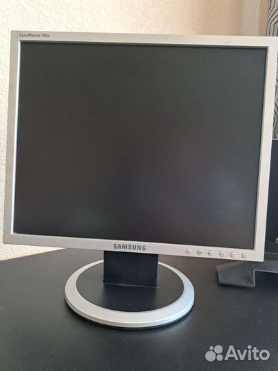 Монитор Samsung