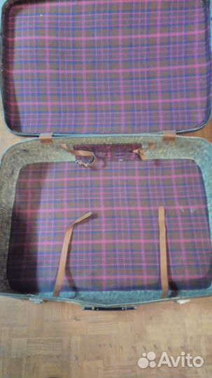 Чемодан большой Ретро