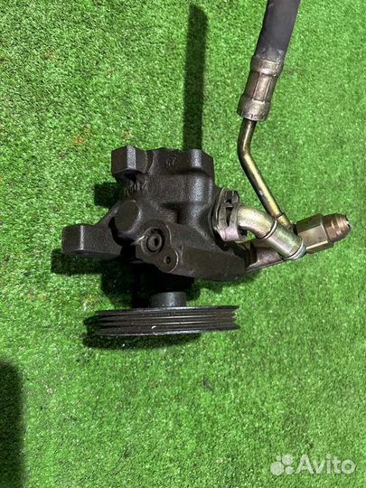 Насос гур Toyota Avensis 3S-GE 1997-2000