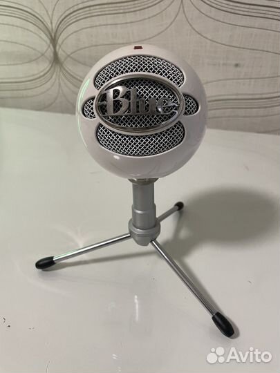 Микрофон blue mic blue snowball