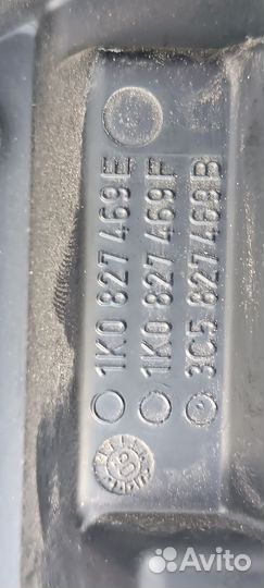 Ручка крышки багажника Volkswagen Passat 2007 1K08