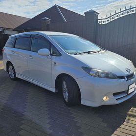 Toyota Wish 1.8 CVT, 2012, 105 555 км