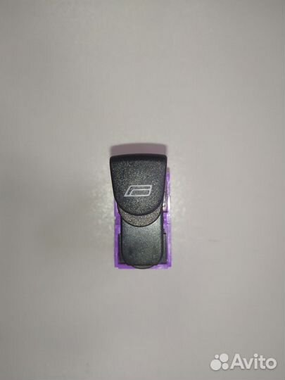 Кнопка с/подъёмника правая 156036161 Alfa Romeo