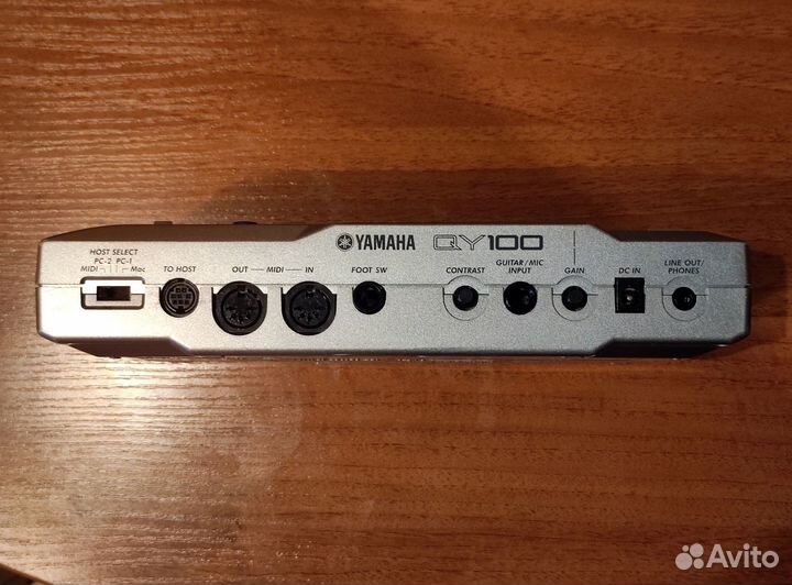 Секвенсор Yamaha QY100