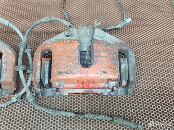 Суппорт передний L.R. скоба 928 BMW f10 f07 f02