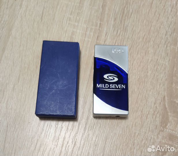 Зажигалка газовая