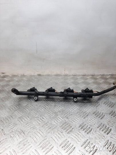 Топливная рампа Renault Scenic 2 1.6 K4M812 2006