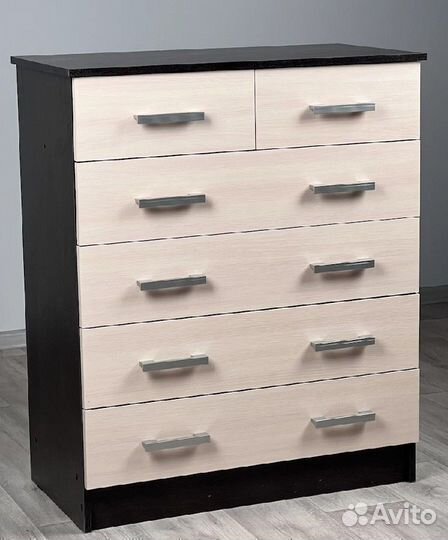 Комод с ящиками