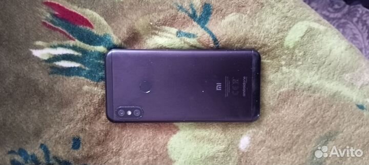 Xiaomi Mi A2 Lite Android One, 3/32 ГБ