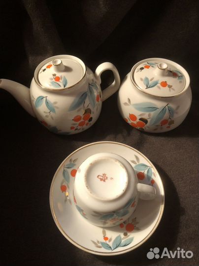 Сервиз чайныйссср,Крушина Пролетарий