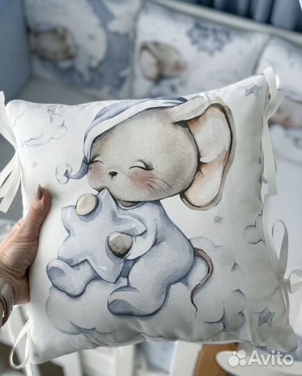 Кроватка маятник +бортики +постельное для мальчика