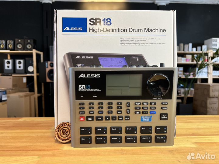 Alesis SR18