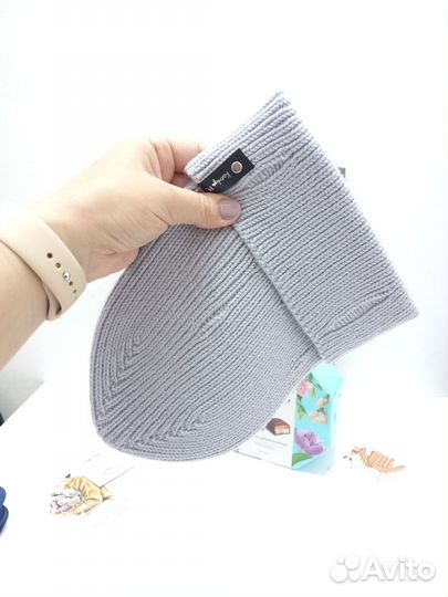 Вязаная шапка на осень