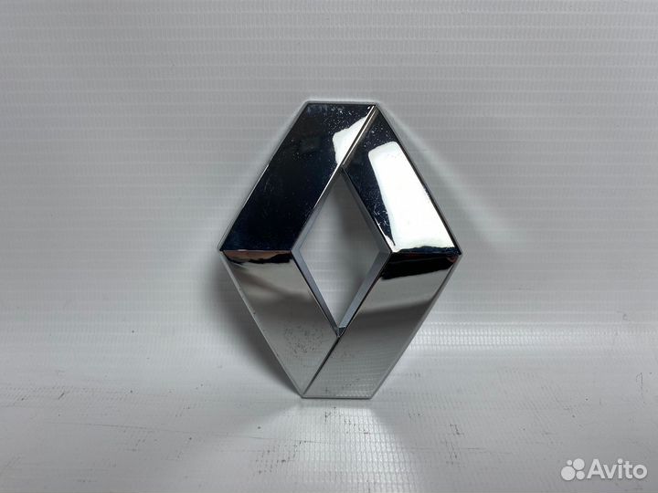 Эмблема Logan (фаза 106-09) 