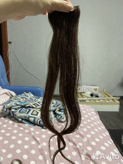 Волосы на заколках русые