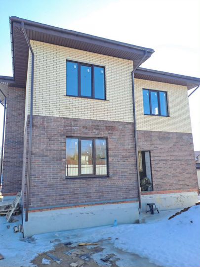 Дом 170 м² на участке 8 сот.