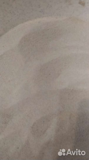 Грунт: кварцевый белый песок, галька