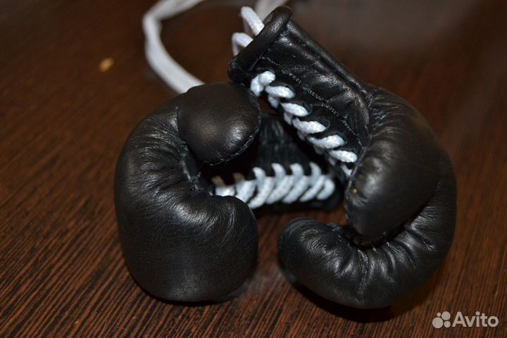 Сувенирные боксерские мини перчатки из кожи