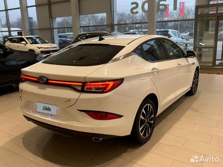 JAC J7 1.5 CVT, 2023