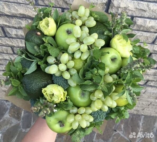 Съедобные букеты из клубники,овощей,шоколада