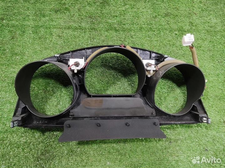 Козырек панели приборов Lexus GS300 (S160) 2001