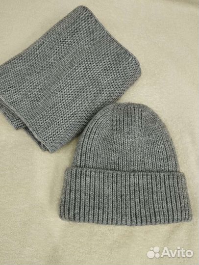 Комплект шапка и снуд женский
