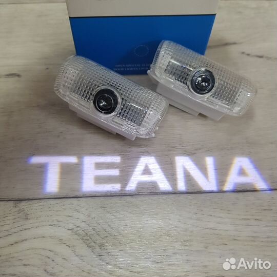 Подсветка дверей с проекцией Nissan Teana