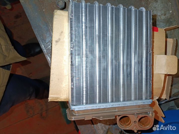 Радиатор отопителя logan