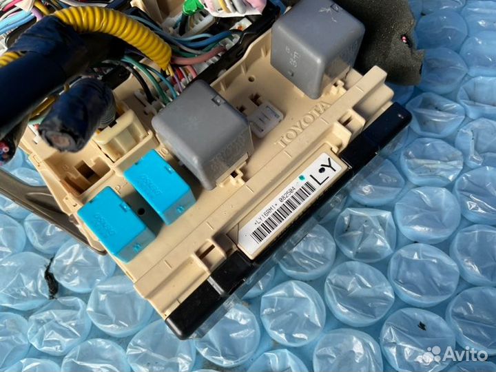 Блок предохранителей Lexus Rx330 XU30 3 2005