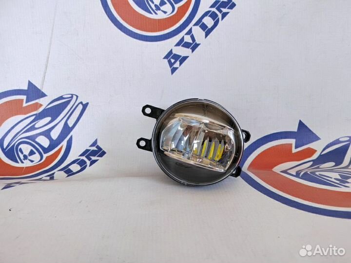 Фара противотуманная Тойота Камри 50/55
